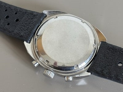 Revue-Chronograph mit Panda-Zifferblatt, Valjoux 23