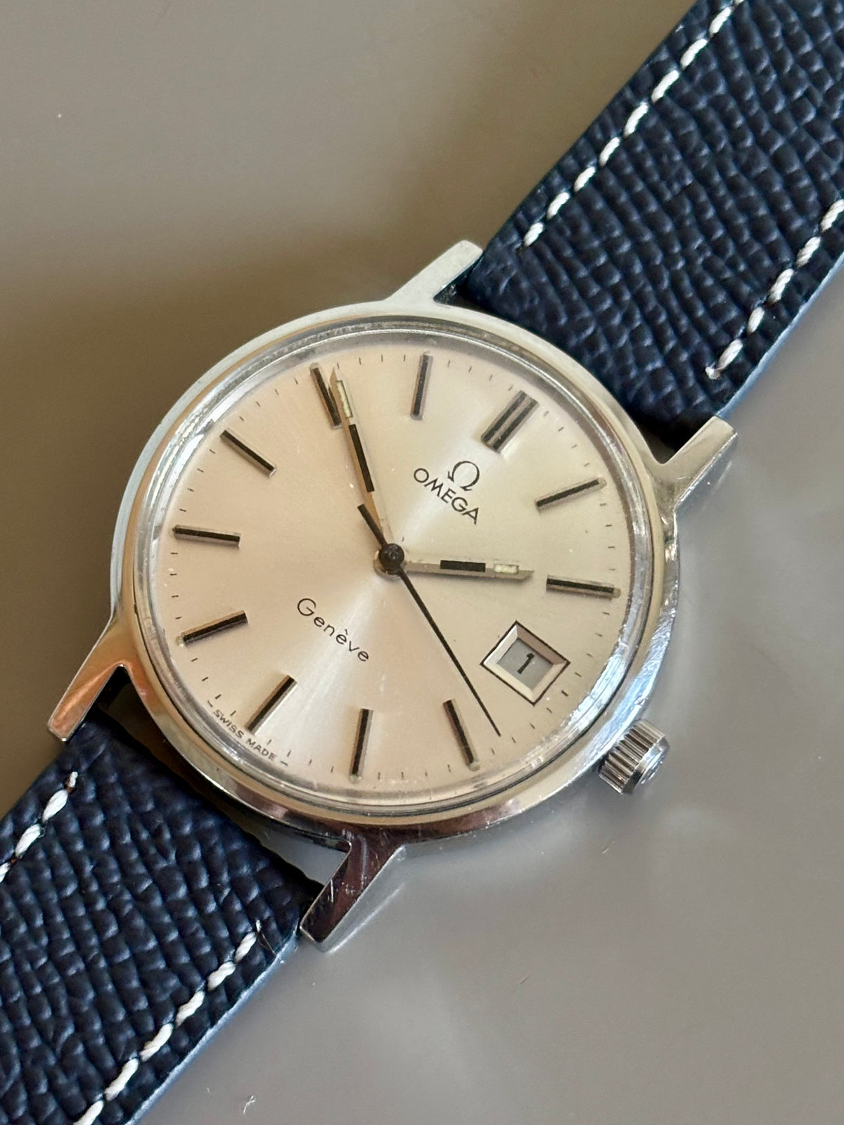 Omega Genève 136.0098 - Cal 613 - Mint
