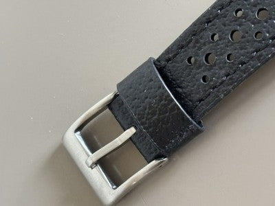 Revue-Chronograph mit Panda-Zifferblatt, Valjoux 23