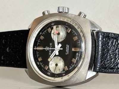Revue-Chronograph mit Panda-Zifferblatt, Valjoux 23